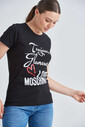 Love Moschino Kadın Yazılı T-Shirt - Thumbnail