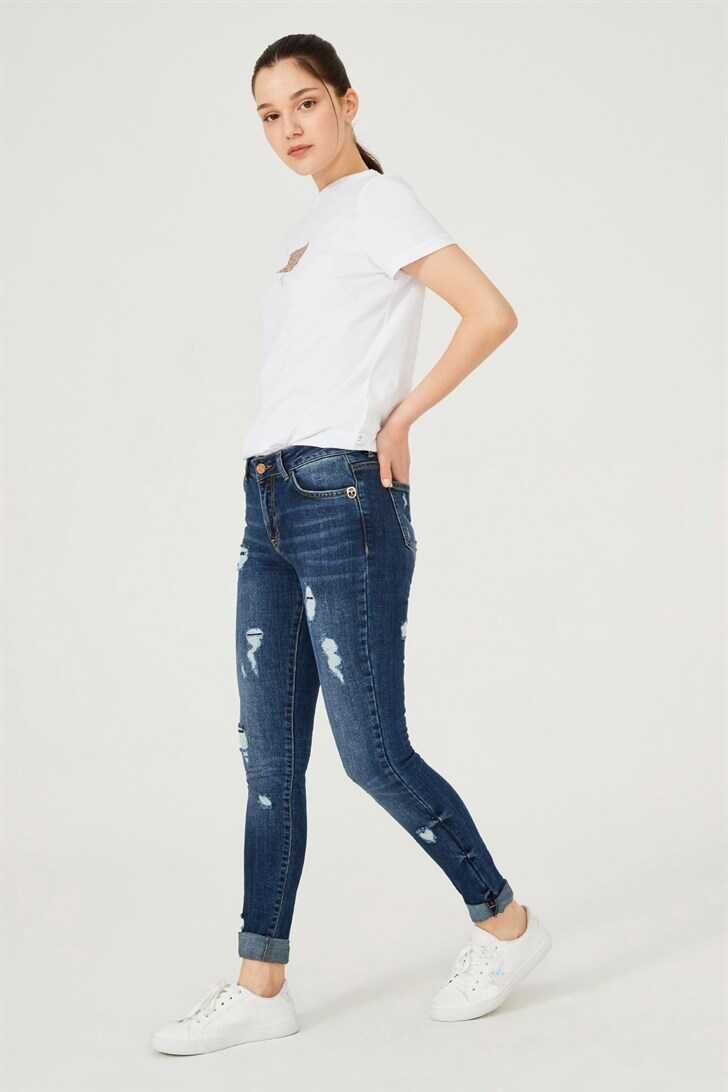 Yırtrık Dar Paça Kadın Jeans - 4